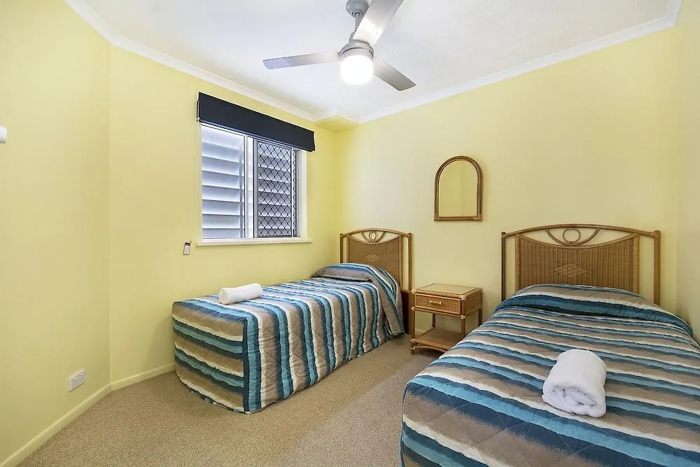 Sandy Shores Holiday Units Golden Beach 4*,