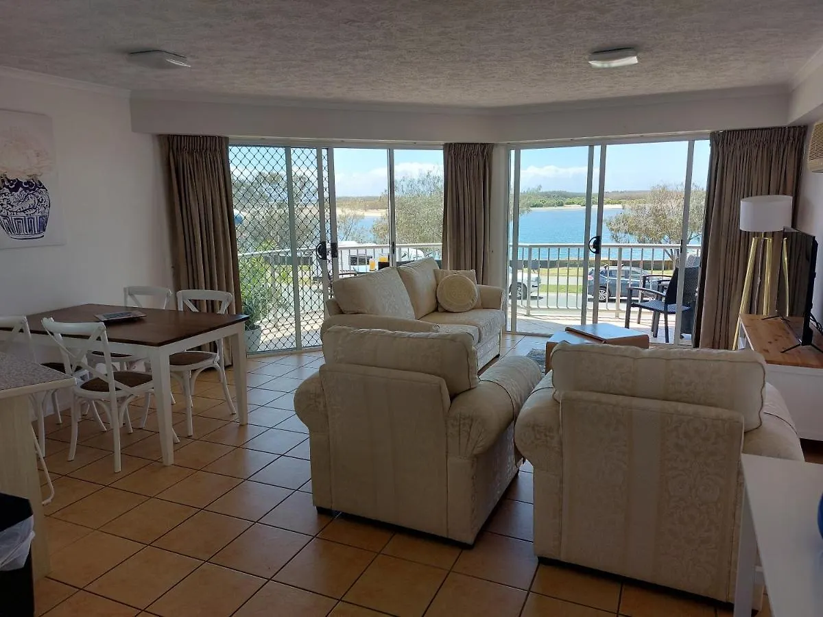 **** Aparthotel Sandy Shores Holiday Units Golden Beach Australia