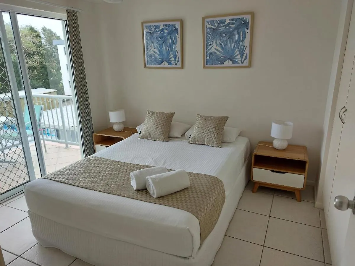 Sandy Shores Holiday Units Golden Beach Aparthotel