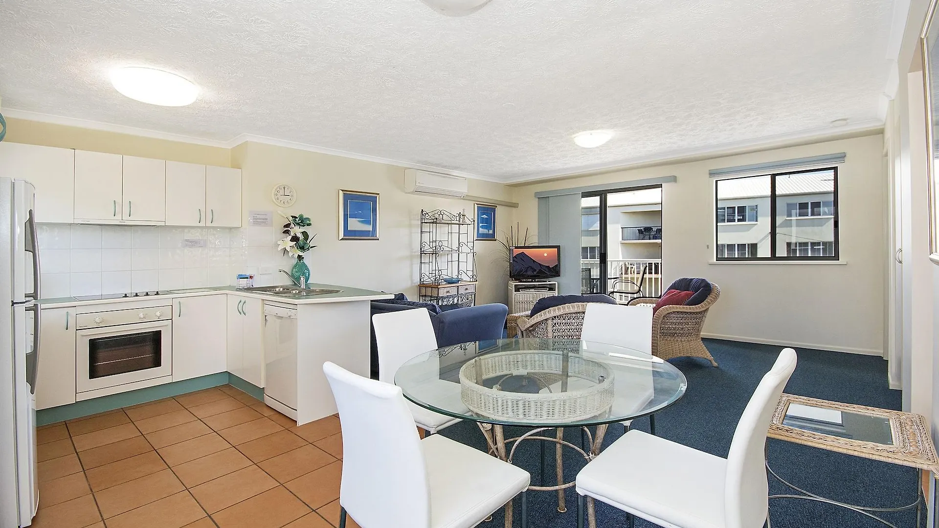 Sandy Shores Holiday Units Golden Beach 4*,  Australia