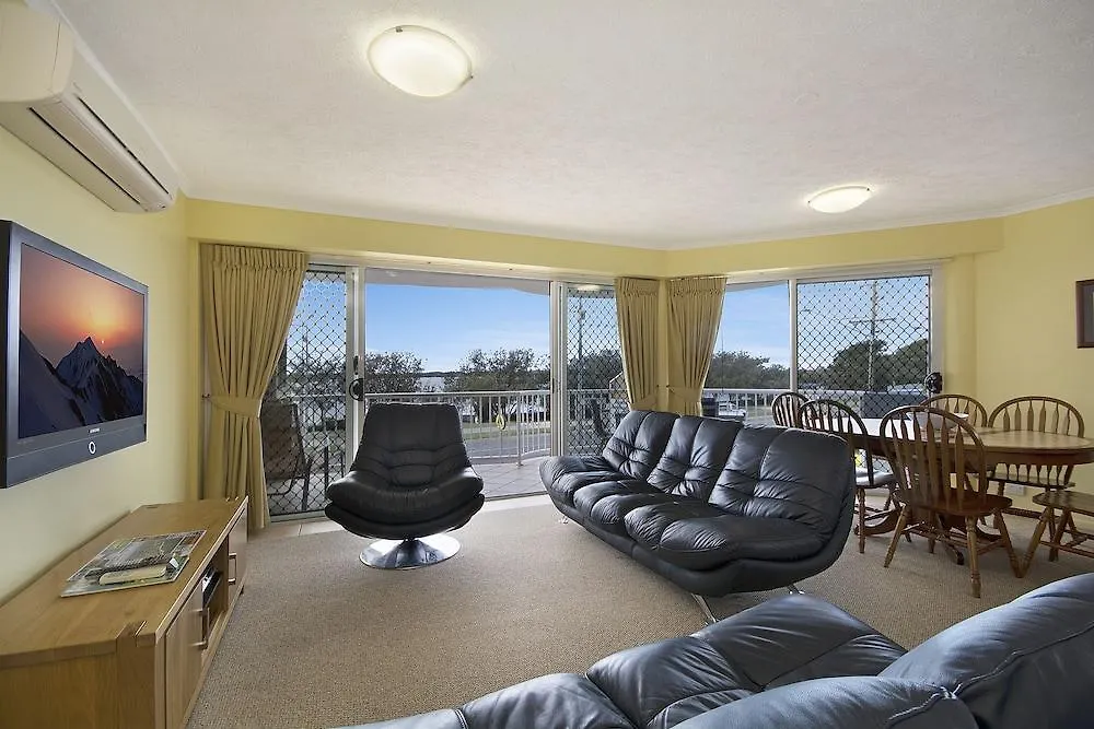 **** Aparthotel Sandy Shores Holiday Units Golden Beach Australia