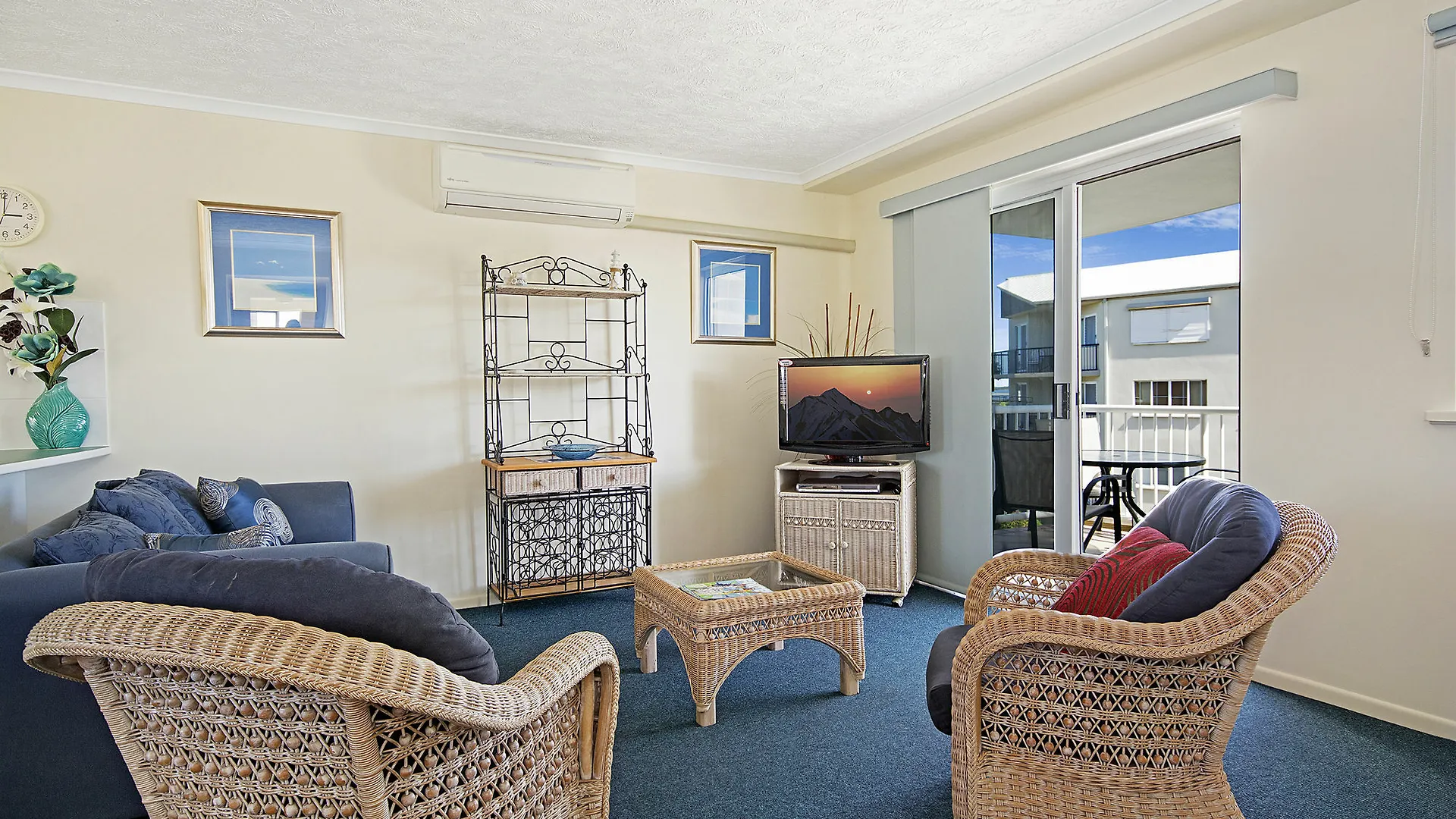 Sandy Shores Holiday Units Golden Beach Aparthotel