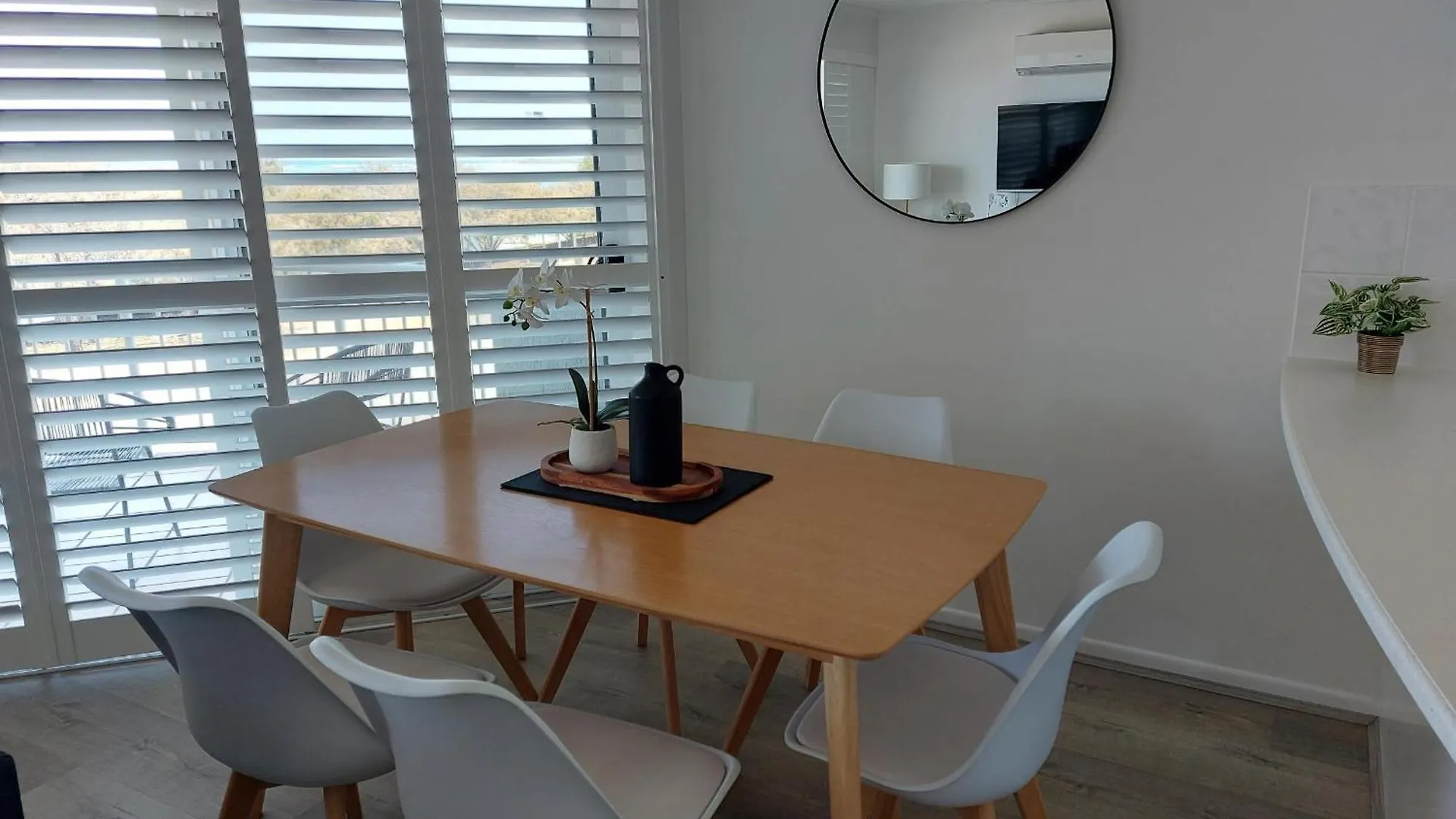 **** Aparthotel Sandy Shores Holiday Units Golden Beach Australia